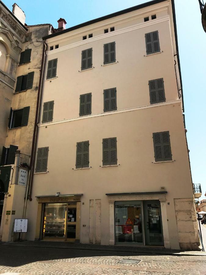 曼托瓦Residenza La Torre公寓 外观 照片
